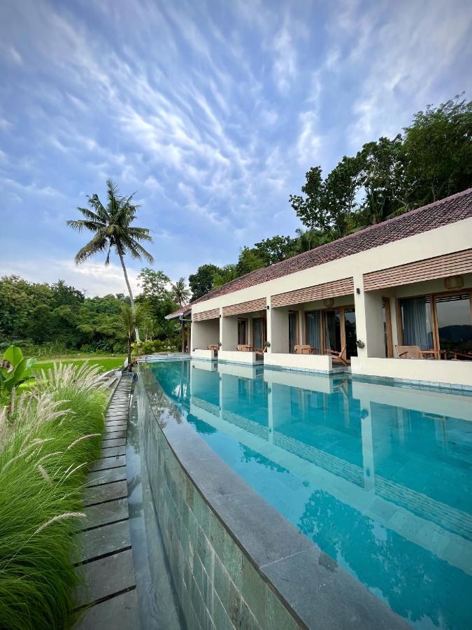 Boutique Villa Jogja Senang Джокьякарта Экстерьер фото